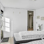 Vakantiehuis Aika - 500m From The Sea By Interhome Lakolk