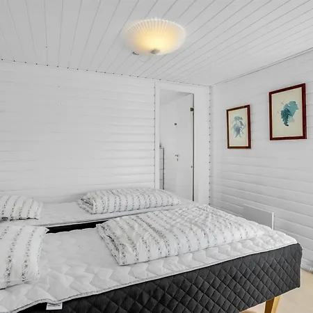 Aika - 500m From The Sea By Interhome *