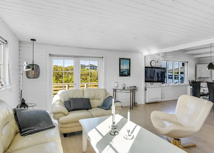 Hébergement de vacances Aika - 500m From The Sea By Interhome