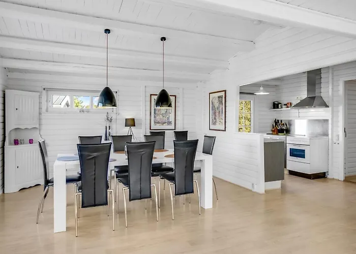 Aika - 500m From The Sea By Interhome Lakolk