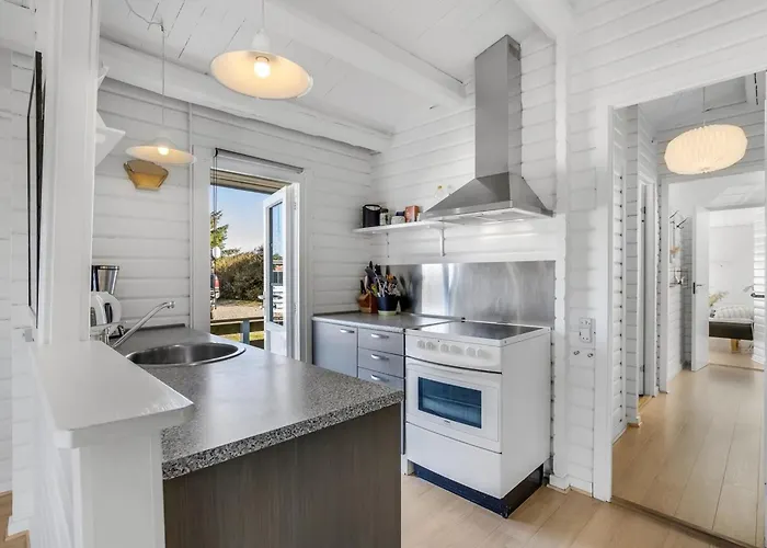 Dom wakacyjny Aika - 500m From The Sea By Interhome Lakolk